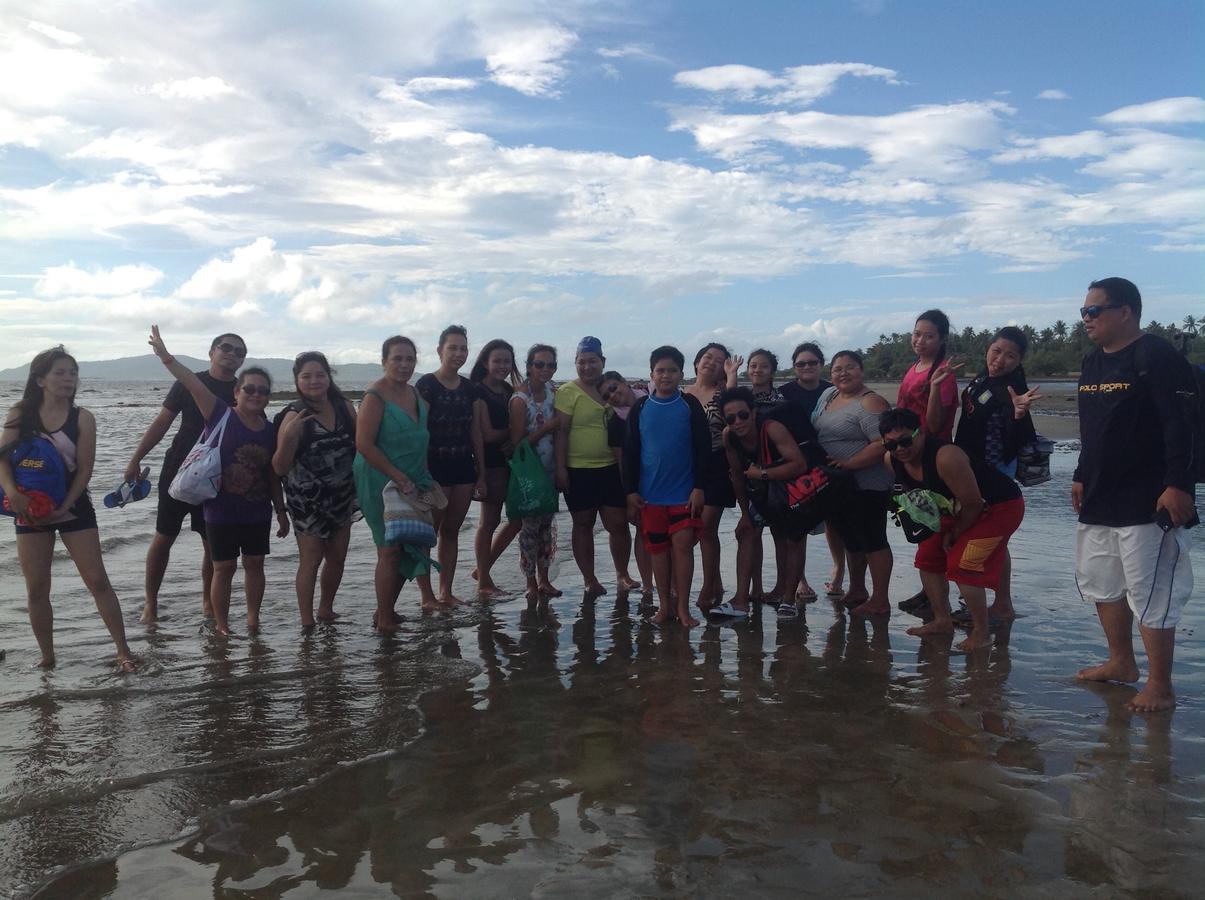 The Clara Beach Hotel Guimaras Buitenkant foto