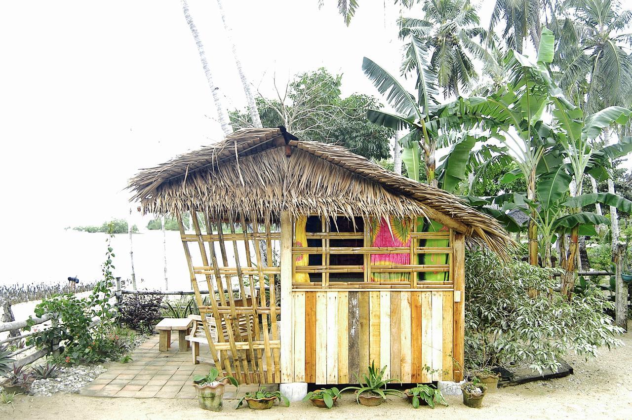 The Clara Beach Hotel Guimaras Buitenkant foto